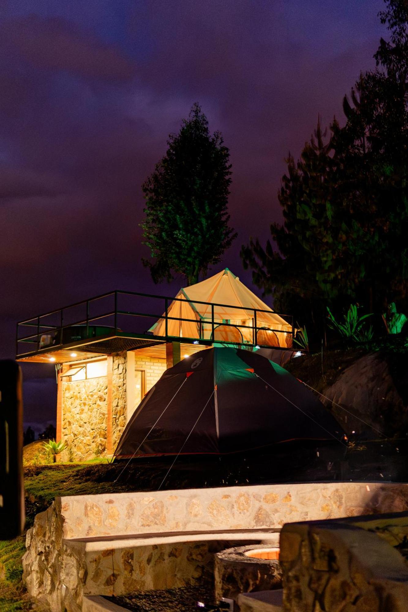 Killary Lodge & Glamping Cachanlo de Sidcay Экстерьер фото