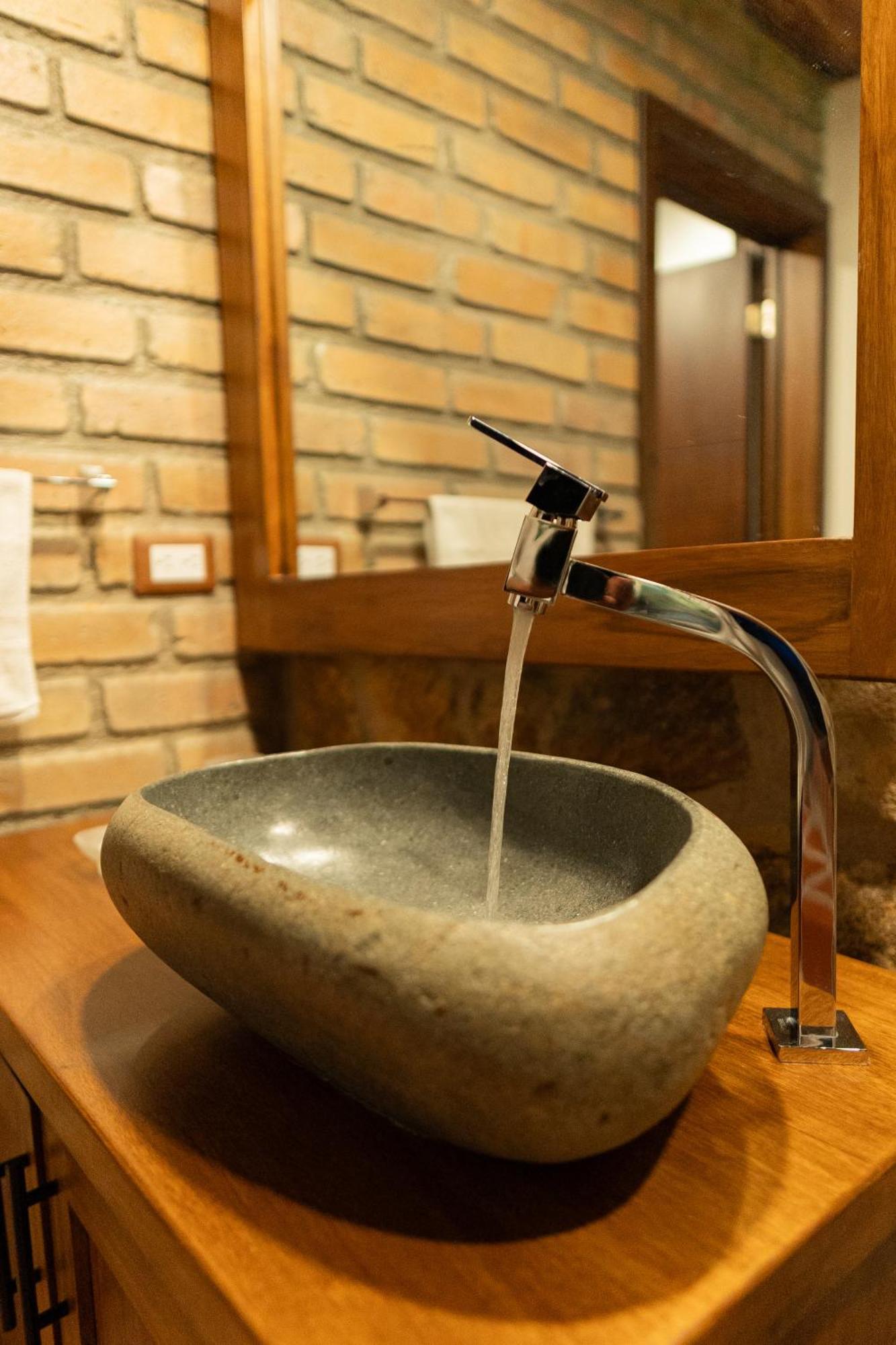 Killary Lodge & Glamping Cachanlo de Sidcay Экстерьер фото