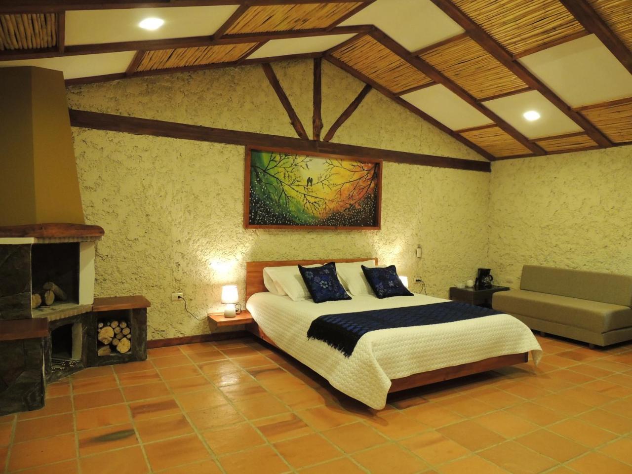 Killary Lodge & Glamping Cachanlo de Sidcay Экстерьер фото